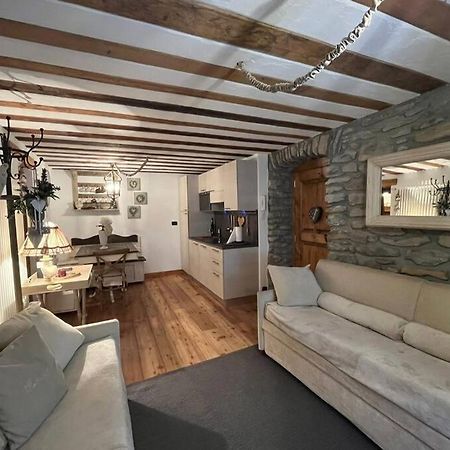 La Casetta Del Cuore Tra Terme E Montagna Pré-Saint-Didier Exteriör bild